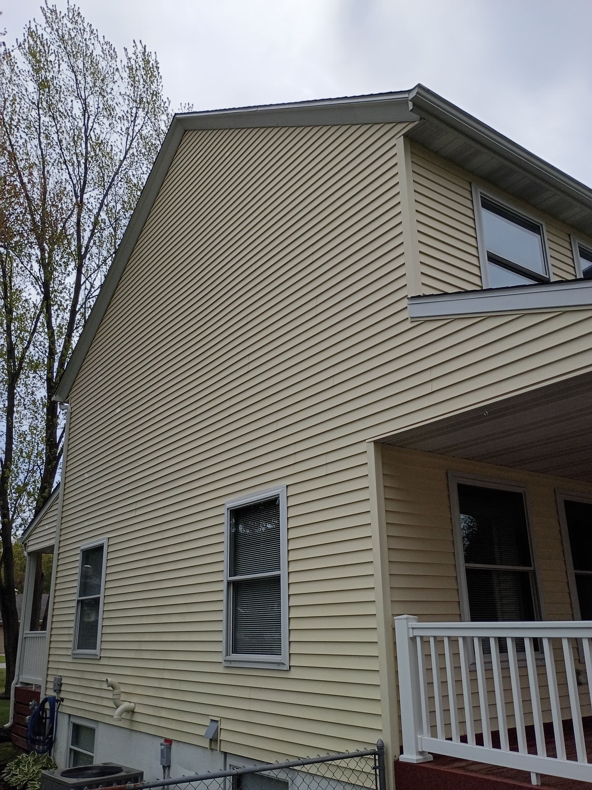 Gallery photos for Port Huron House Wash Clears Years of Algae and Rust: Image #3