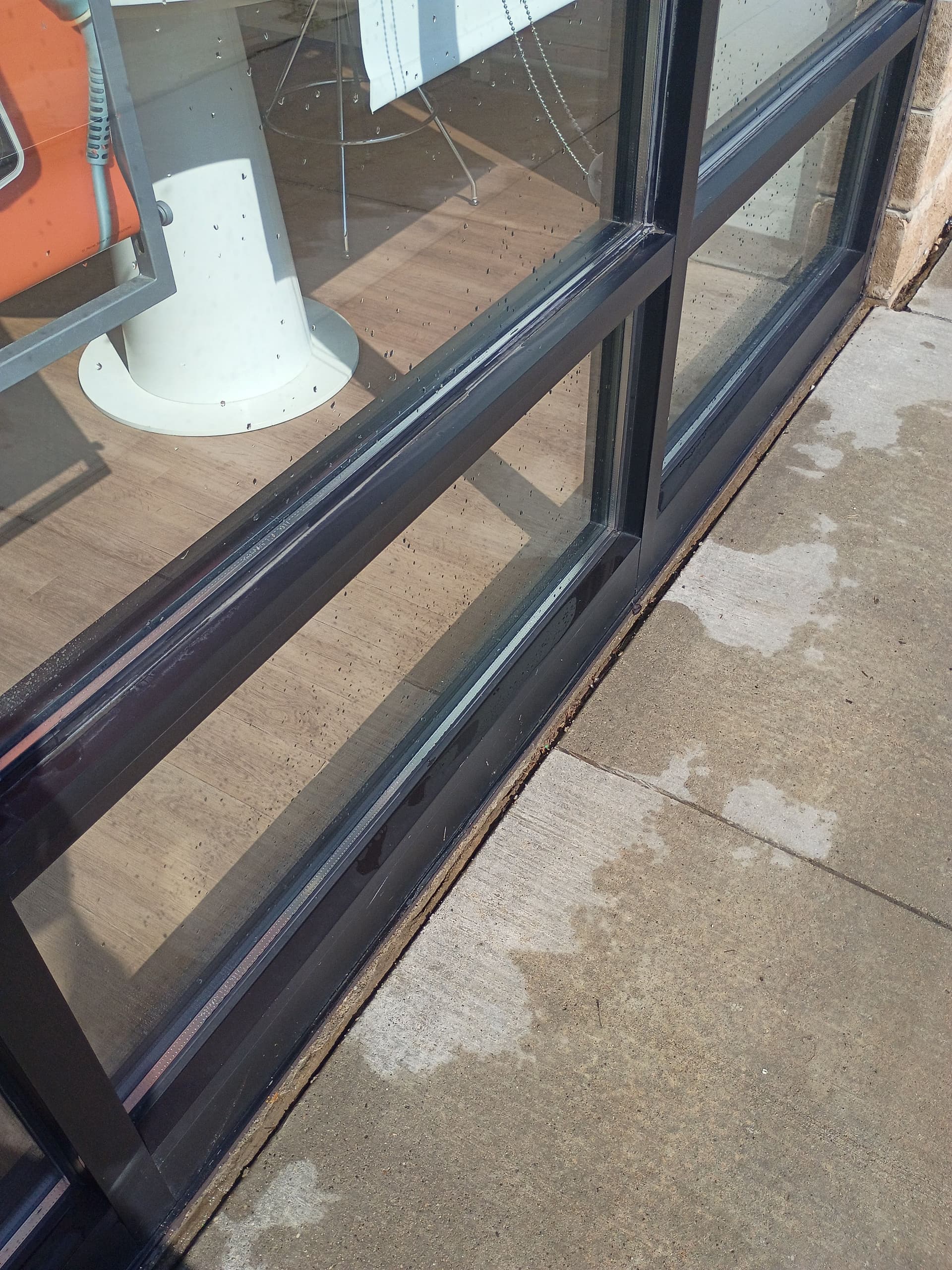 Gallery photos for Storefront Pressure Wash at Ulta Beauty in Fort Gratiot: Image #2
