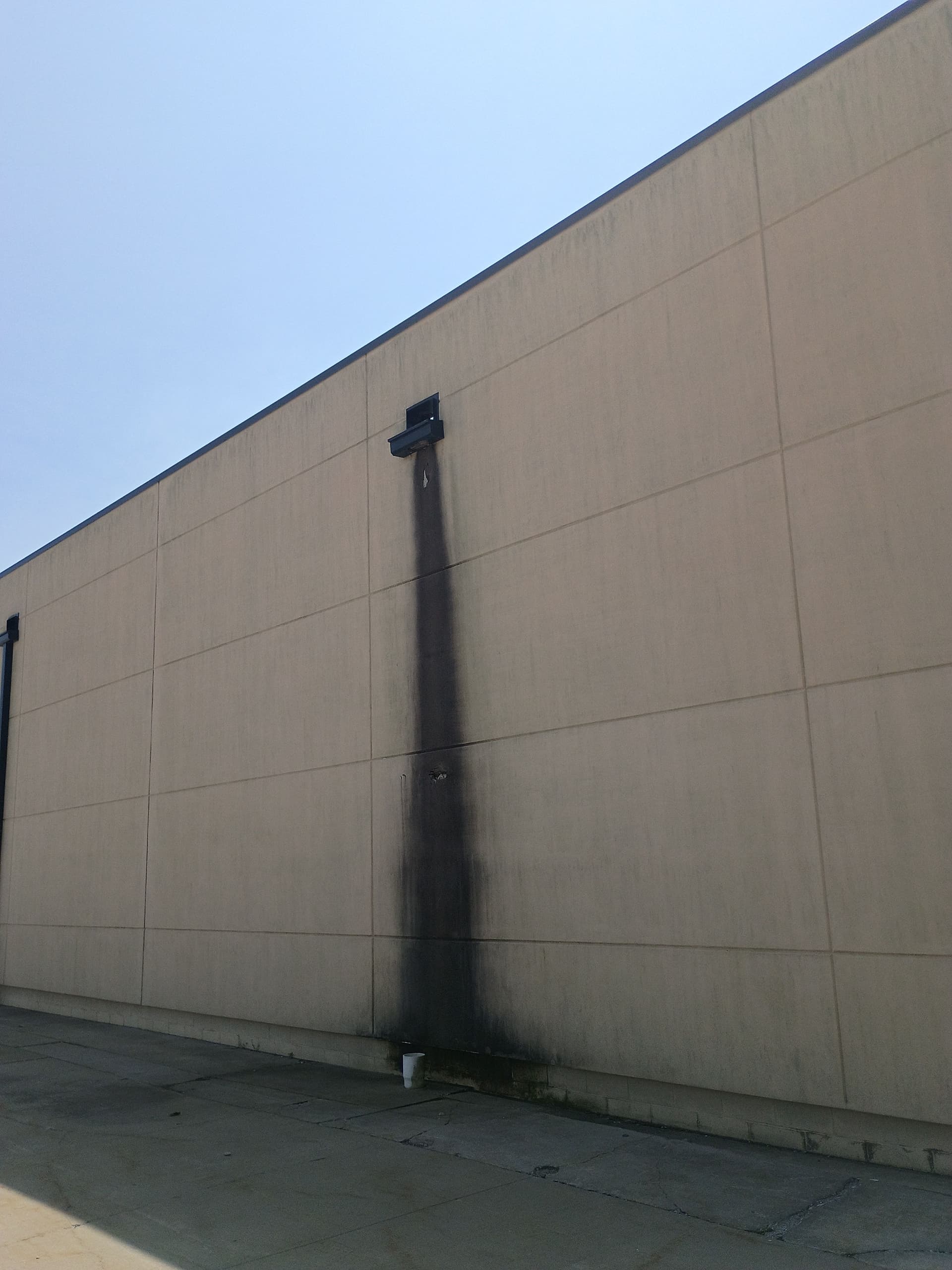 Gallery photos for Storefront Pressure Wash at Ulta Beauty in Fort Gratiot: Image #4